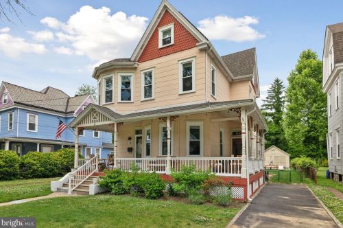 17 Lexington Ave, Camden NJ  08109-2013 exterior