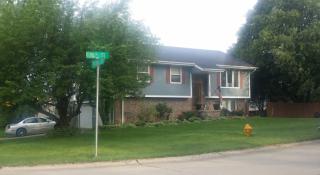 4208 90th St, Des Moines, IA 50322-1403