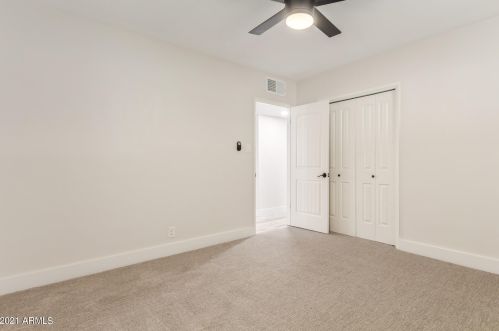 8334 Oak St, Scottsdale AZ  85257-2852 exterior