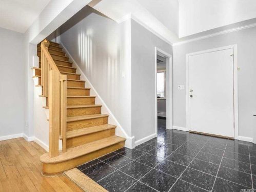 4 Todd Ct, Muttontown, NY 11545-1403