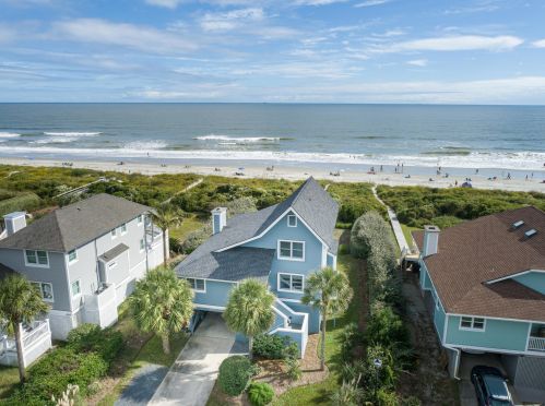 7 Sand Dune Ln, Isle Of Palms, SC 29451-2271