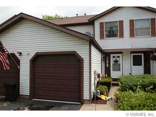 3258 Sherwood Dr, Walworth, NY 14568-9569