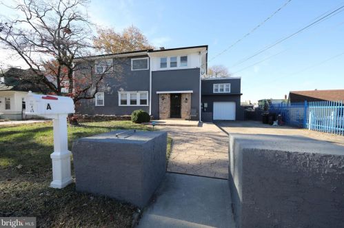 6829 Waldorf Ave, Camden, NJ 08110-6109