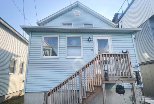 16 Tremont St, Milford, CT 06460-6233
