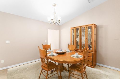 8185 180th Avenue Rd, Ocklawaha FL  32179-3750 exterior