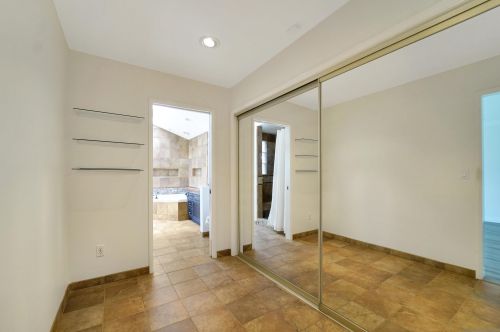 6460 Golfcrest Dr, San Diego CA 92119-1228 exterior