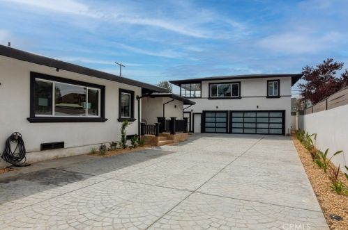 3841 Pacific Ave, Long Beach CA  90807-3227 exterior