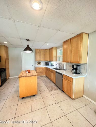 6900 84th Ave, Vero Beach FL  32967-4000 exterior