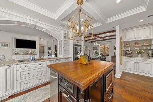 41664 Camino Del Vino, Temecula CA  92592-8439 exterior