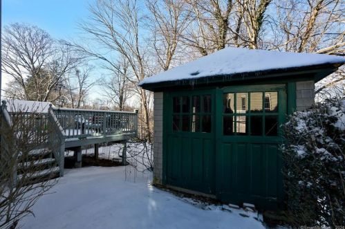10 Goldberg Ave, Norwich CT  06360-4314 exterior