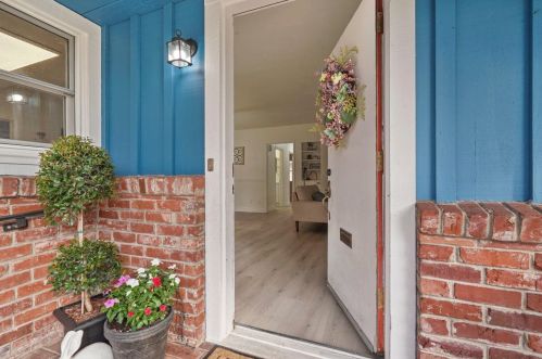 13 Sunset Dr, Lodi CA  95240-2813 exterior