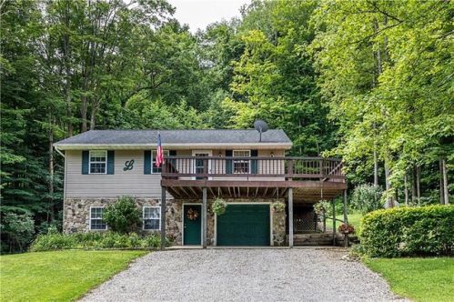 19279 Reservoir Rd, Saegertown, PA 16433-4553