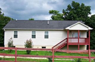 426 Sleepy Hollow Rd, Roseland, VA 22967-2867