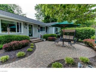 58 Shore Blvd, Willoughby, OH 44095-1903