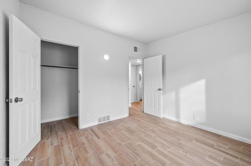 2242 Catalina Ave, Tucson AZ  85712-3225 exterior