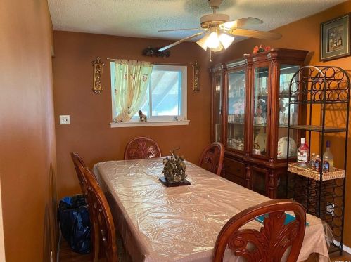 57 22nd St, Wheatley Heights NY  11798-2101 exterior