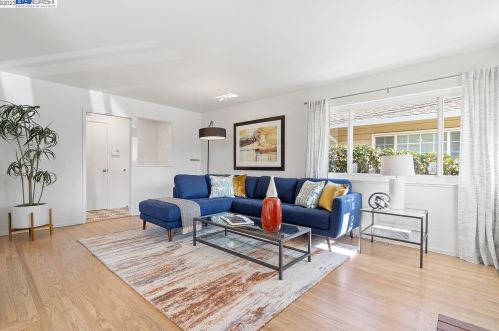 20649 Yeandle Ave, Hayward, CA 94546-4426