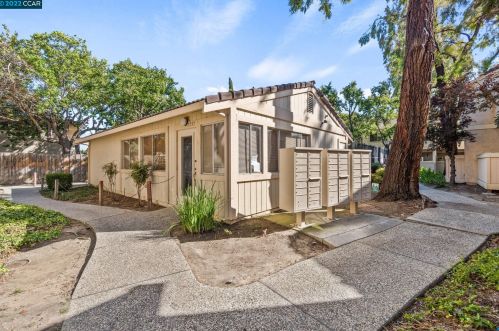 2278 Alexian Dr, San Jose CA  95116-1923 exterior