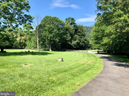 37809 Clearbrook Ln, Lovettsville, VA 20180-2800