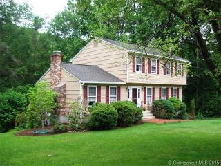 104 Thoreau Dr, Huntington, CT 06484-1659