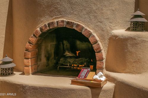 10461 Windrose Dr, Scottsdale AZ  85259-2423 exterior