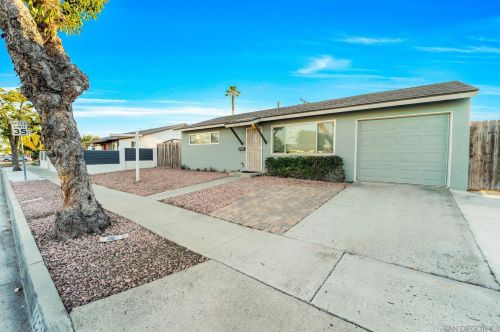 4220 Clairemont Dr, San Diego CA 92117-5536 exterior