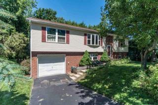 85 Fern Dr, Strinestown, PA 17345-9501