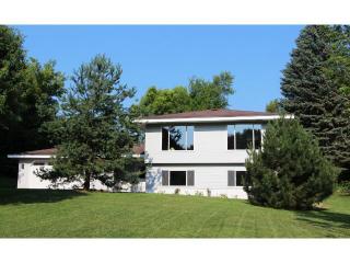 7900 Zinnia St, Victoria, MN 55386-9624