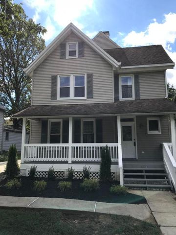52 Manalapan Ave, East Freehold, NJ 07728-1939