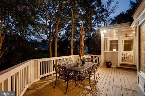 11406 Wild Bramble Way, Herndon VA  20194-1001 exterior