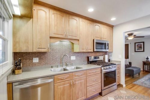 3082 Juniper St, San Diego CA 92104-5624 exterior