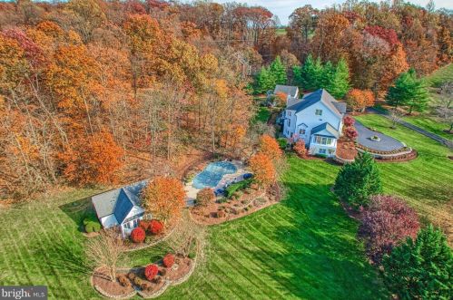 40280 Spectacular Bid Pl, Leesburg VA  20176-7173 exterior