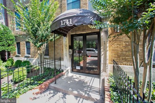 1741 T St, Washington, DC 20009-7118