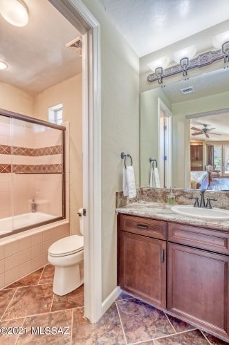 36618 Desert Sun Dr, Tucson AZ 85739-3056 exterior