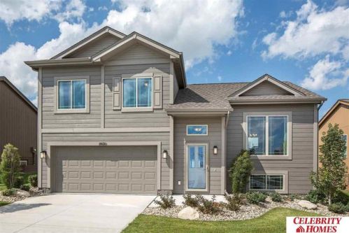 7717 144th Ave, Bennington, NE 68007
