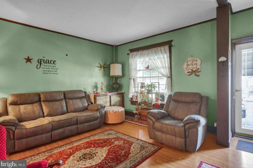 221 3rd St, Arnots Addition PA  17970-1039 exterior