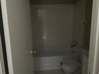 5467 Apple Blossom Dr, Memphis TN  38115-5903 exterior
