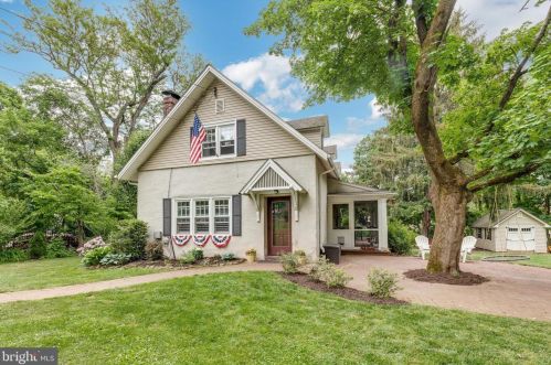24 10th Ave, Collegeville, PA 19426-2418