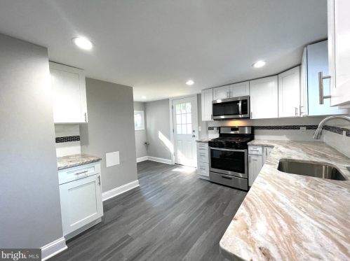 818 Philadelphia Ave, West Deptford NJ  08063-1335 exterior