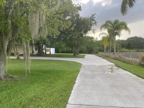 6013 Oleander Ave, Fort Pierce, FL 34982-7627