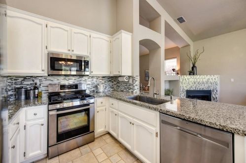 392 Illsley Way, Folsom CA  95630-8427 exterior