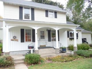310 Center St, Waupaca WI  54981-1416 exterior