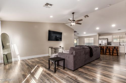 13926 Mauna Loa Ln, Sun City AZ  85379-8672 exterior