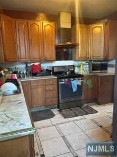 183 Park St, East Orange NJ  07017-1817 exterior