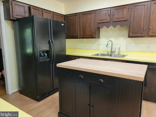 13501 Highland Farms Ct, Nokesville VA  20181-2811 exterior