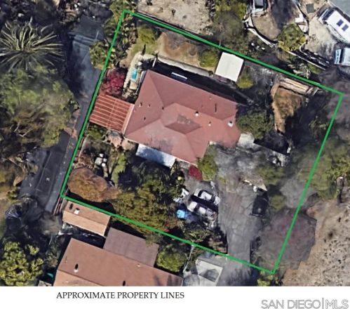 315 East Dr, Vista, CA 92083-3114