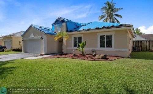 9422 20th St, Hollywood, FL 33025-4732
