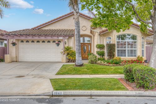 1640 Santillan Ave, Santa Maria, CA 93458-8352