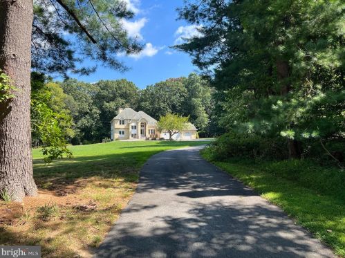 155 Crawford Rd, Downingtown, PA 19335-1240