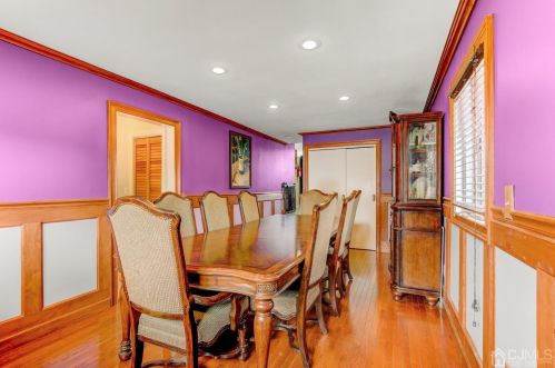 28 Island Dr, Old Bridge NJ  08857-2518 exterior